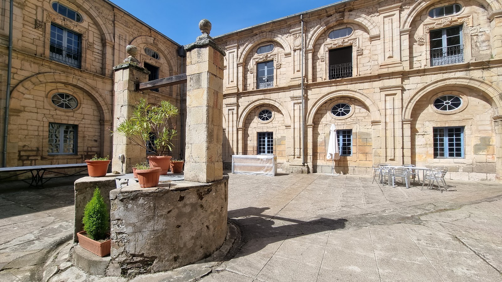 San Nicolas el Real photo 7, albergue accommodation in Villafranca del Bierzo on the Camino Frances
