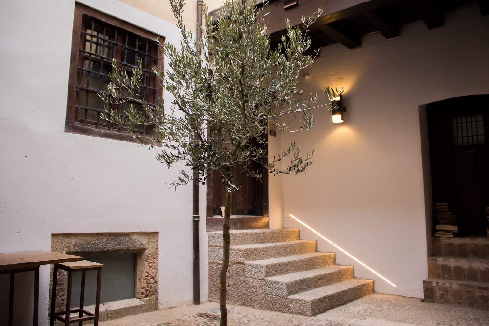 Hostel Quartier León Jabalquinto, albergue accommodation in León on the Camino Frances