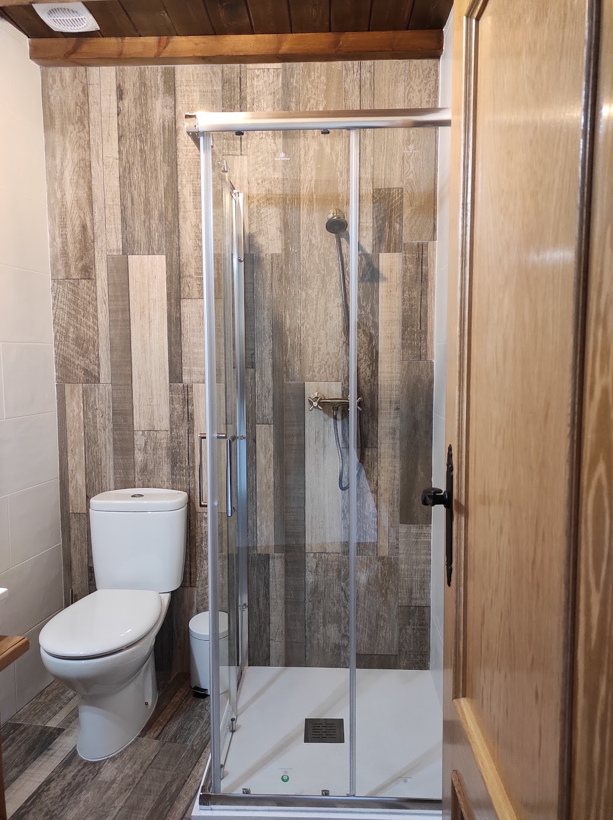 Albergue Lamas photo 3, albergue accommodation in Pradela on the Camino Frances