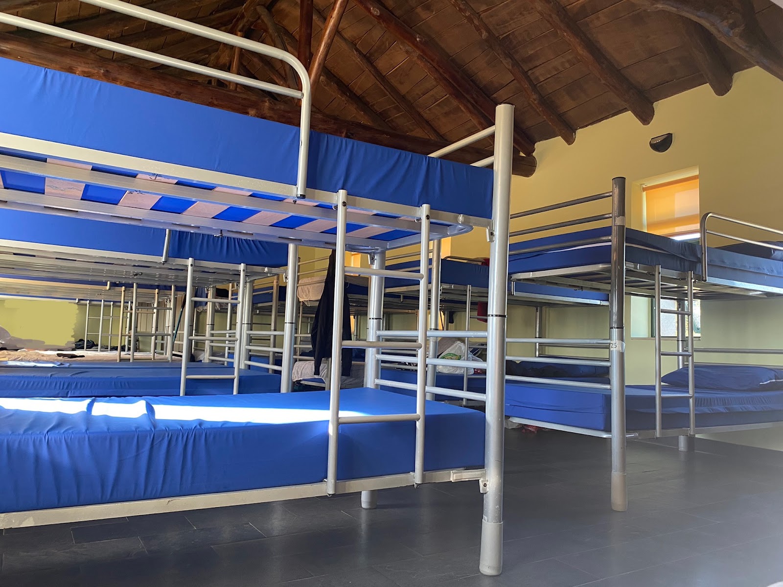 Public Pilgrims albergue of Gonzar photo 2, albergue accommodation in Gonzar on the Camino Frances