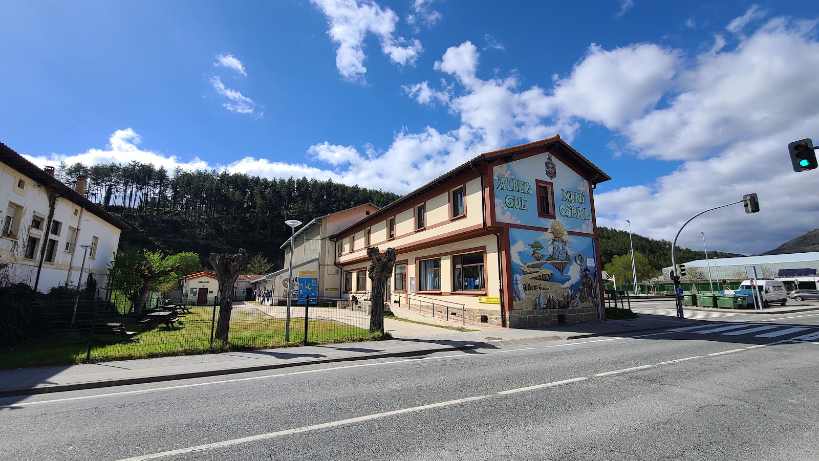Albergue municipal de Zubiri photo 3, albergue accommodation in Zubiri on the Camino Frances