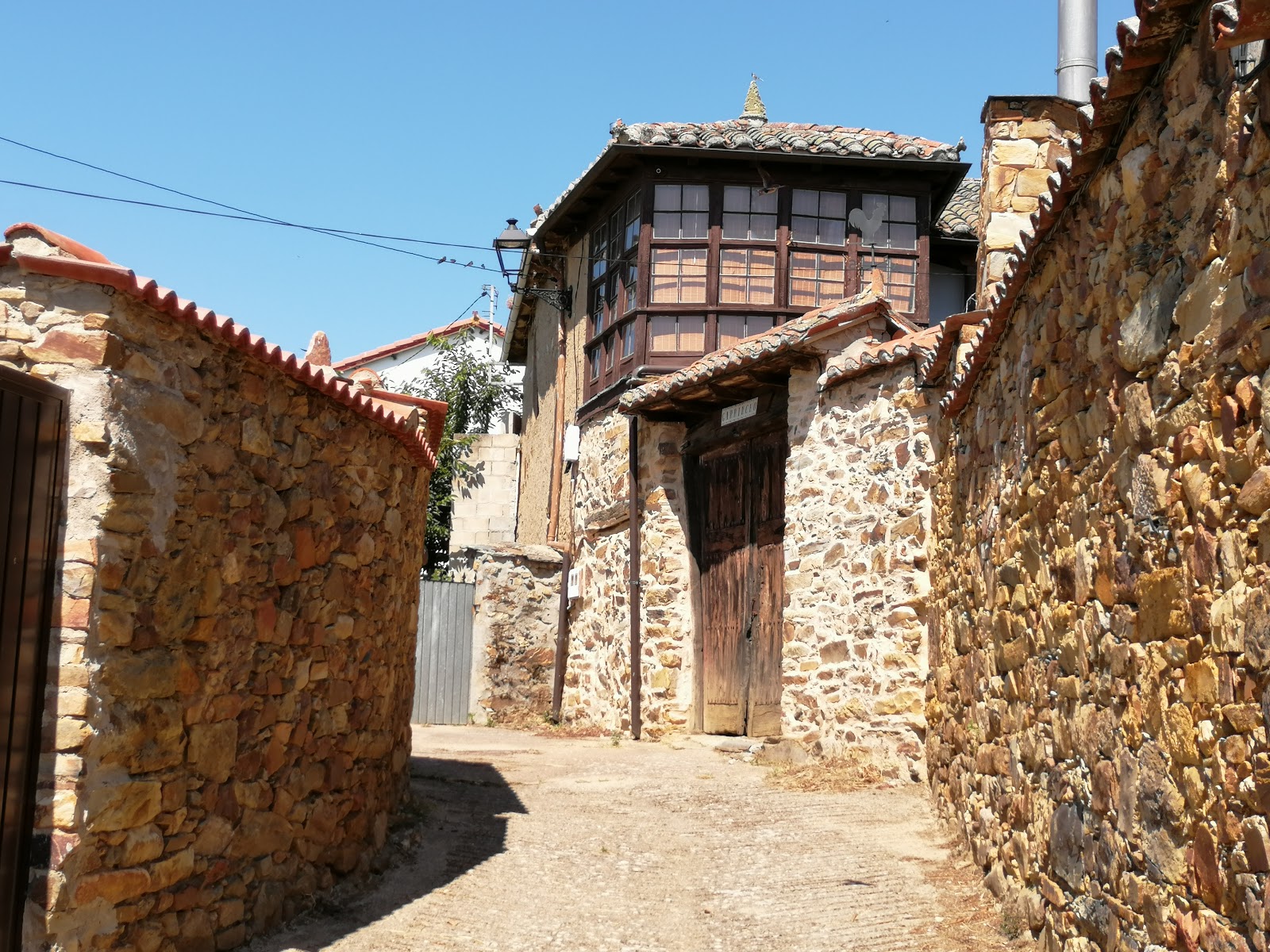 The Pilgrim Stone (formerly The Stone Boat Guesthouse for Pilgrims) photo 5, albergue accommodation in Rabanal del Camino on the Camino Frances