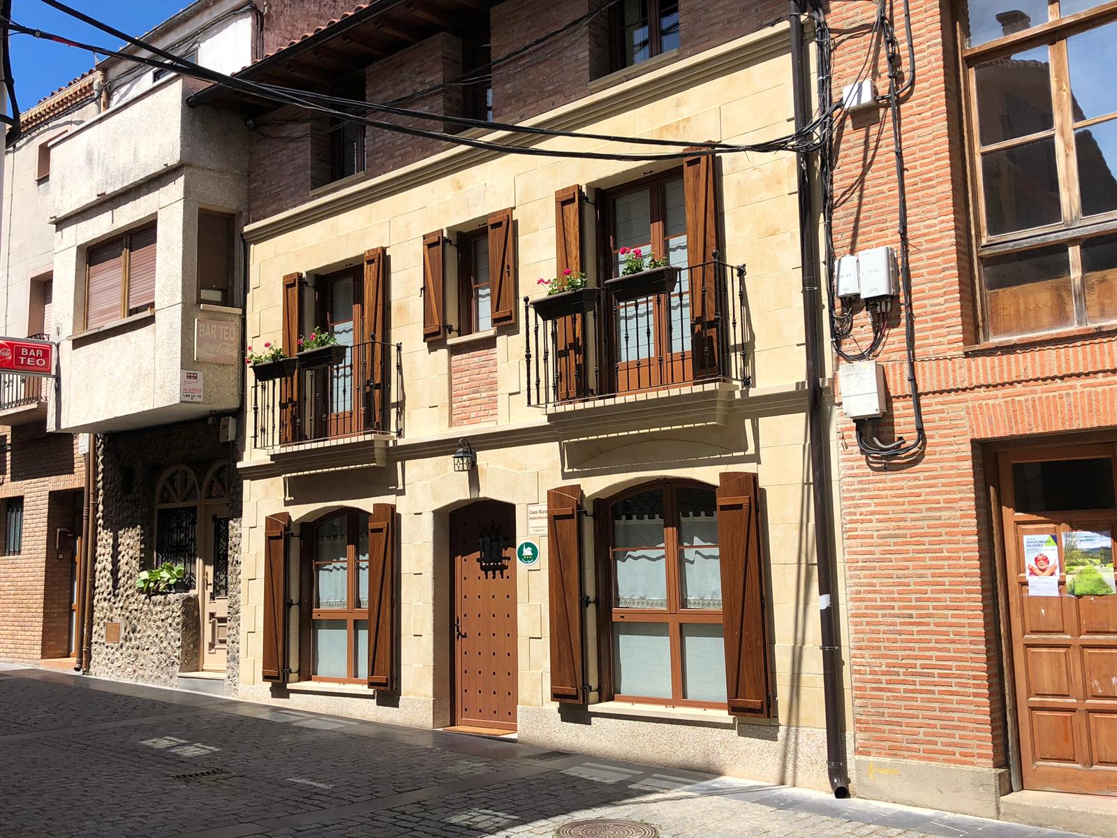 Casa Rural Dondecristina, pension accommodation in Grañón on the Camino Frances