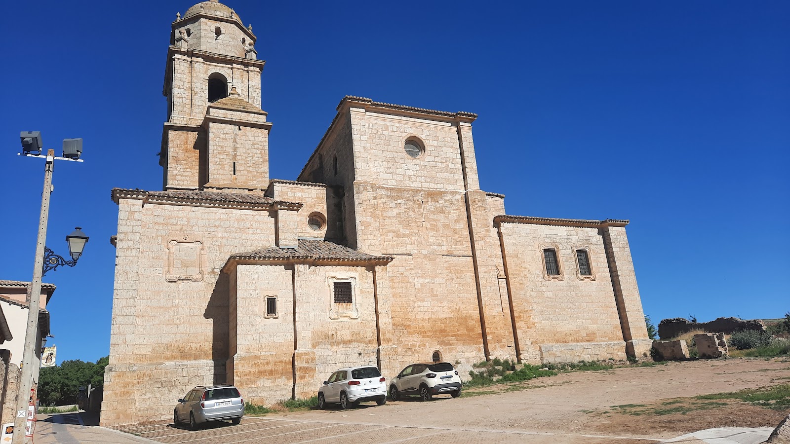 Hostal Restaurante Iacobus, hotel accommodation in Castrojeriz on the Camino Frances