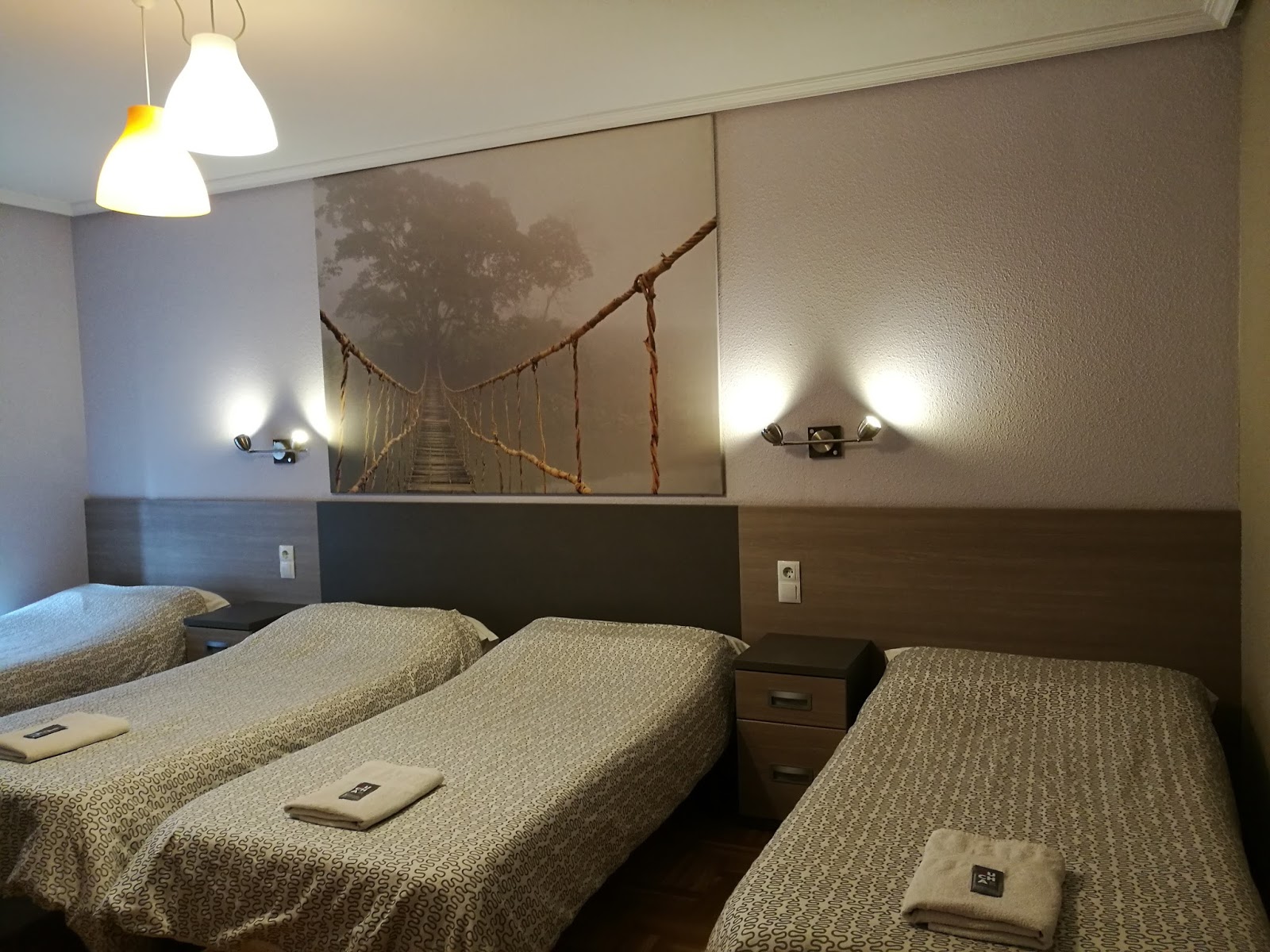 Pensión Santiago, pension accommodation in Burgos on the Camino Frances