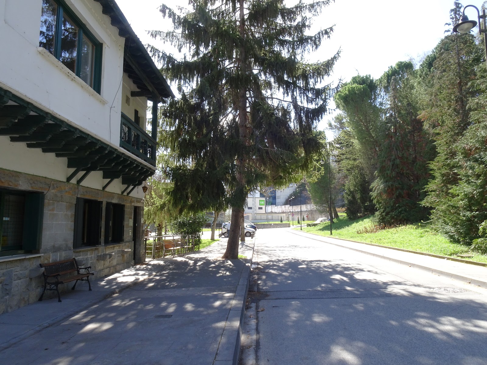 Casa Paderborn photo 3, albergue accommodation in Pamplona on the Camino Frances