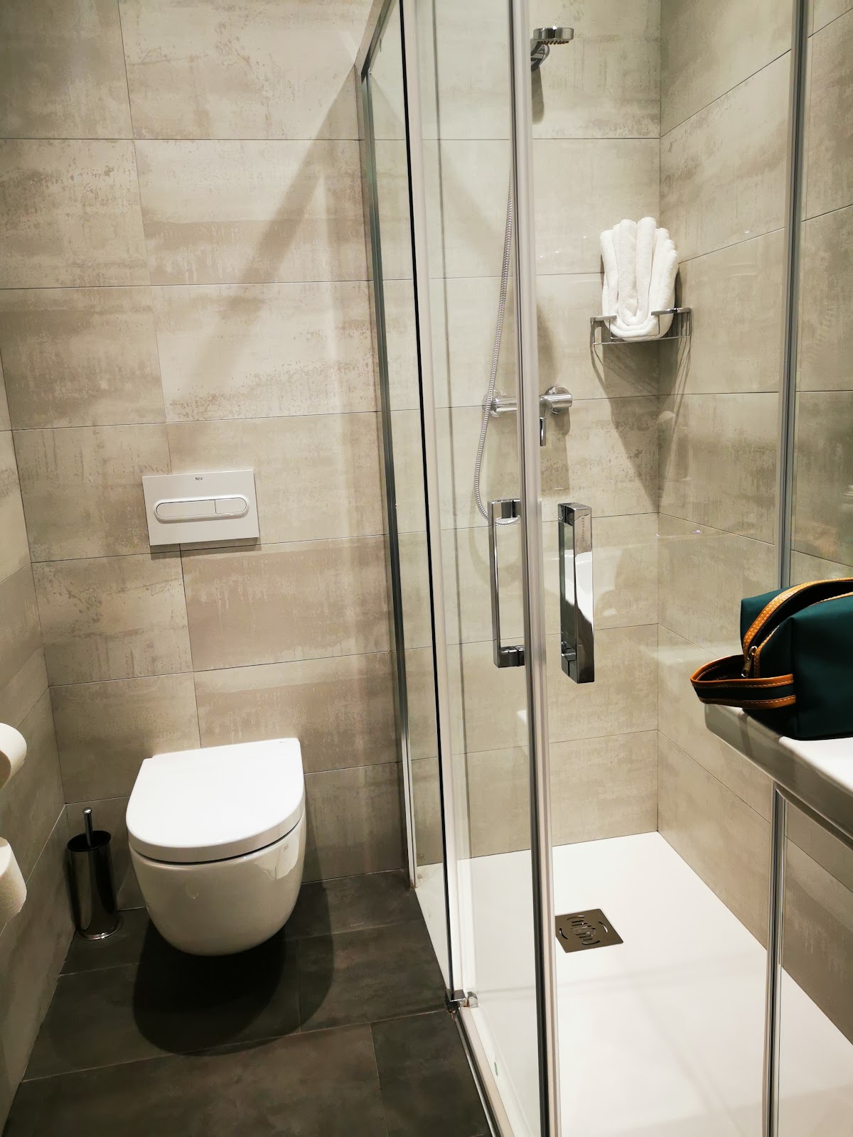 Hotel Neru con Encanto photo 7, hotel accommodation in León on the Camino Frances
