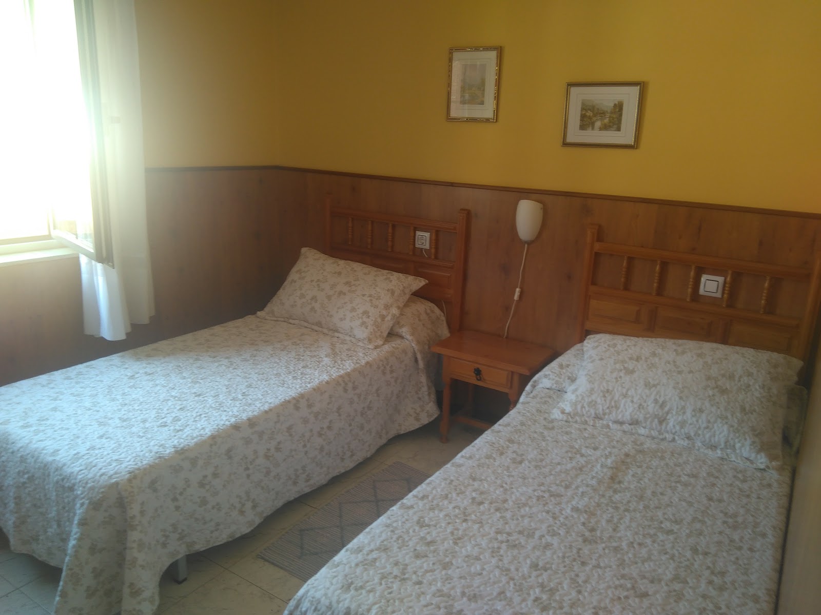 Hostal-Restaurante El Abuelo photo 9, pension accommodation in Trobajo del Camino on the Camino Frances