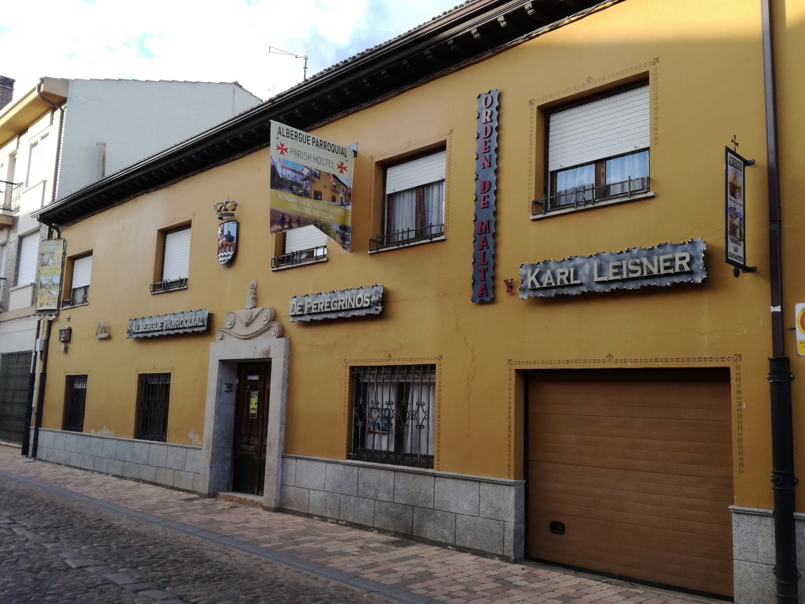 Albergue Parroquial Karl Leisner photo 7, albergue accommodation in Hospital de Orbigo on the Camino Frances