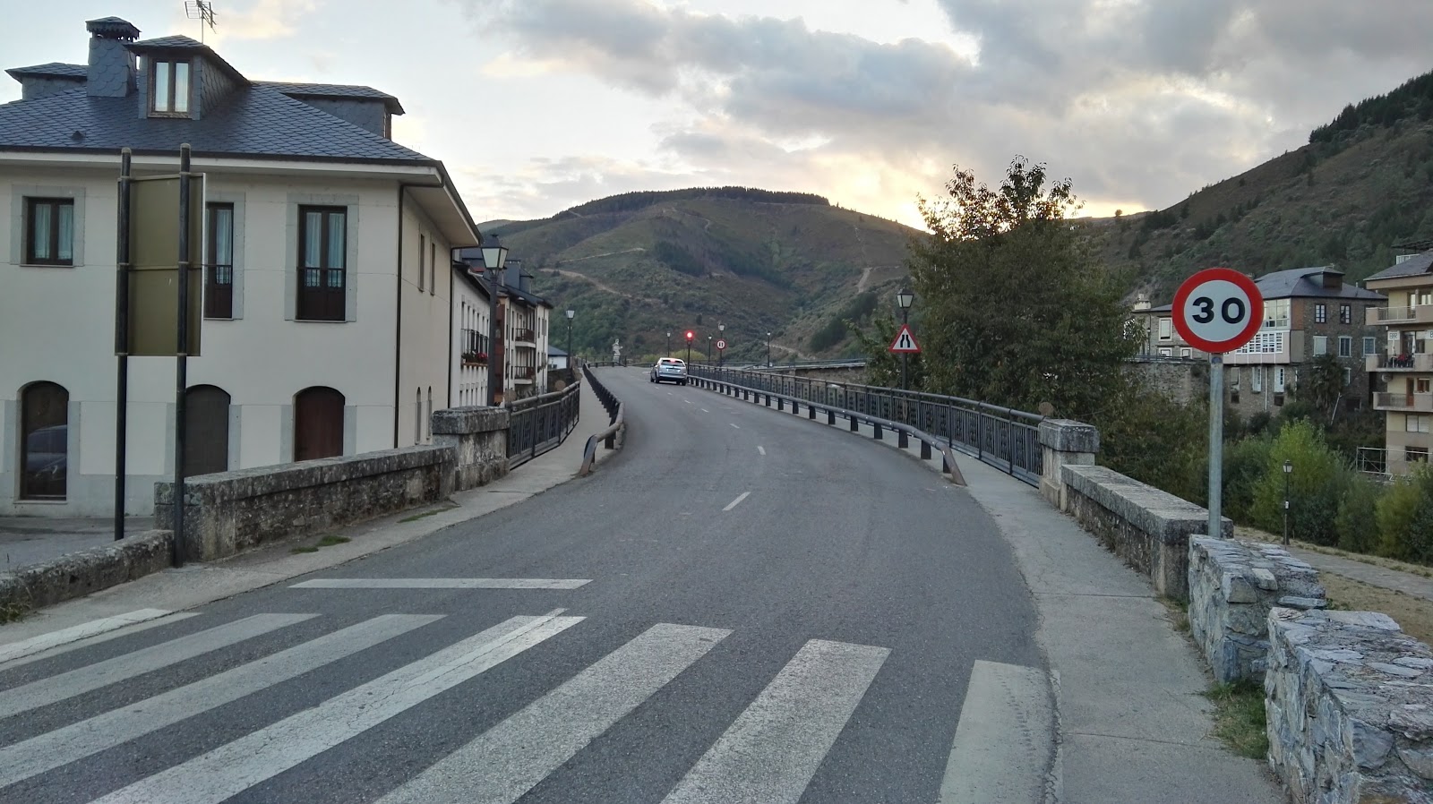 Hostal Burbia photo 19, guesthouse accommodation in Villafranca del Bierzo on the Camino Frances