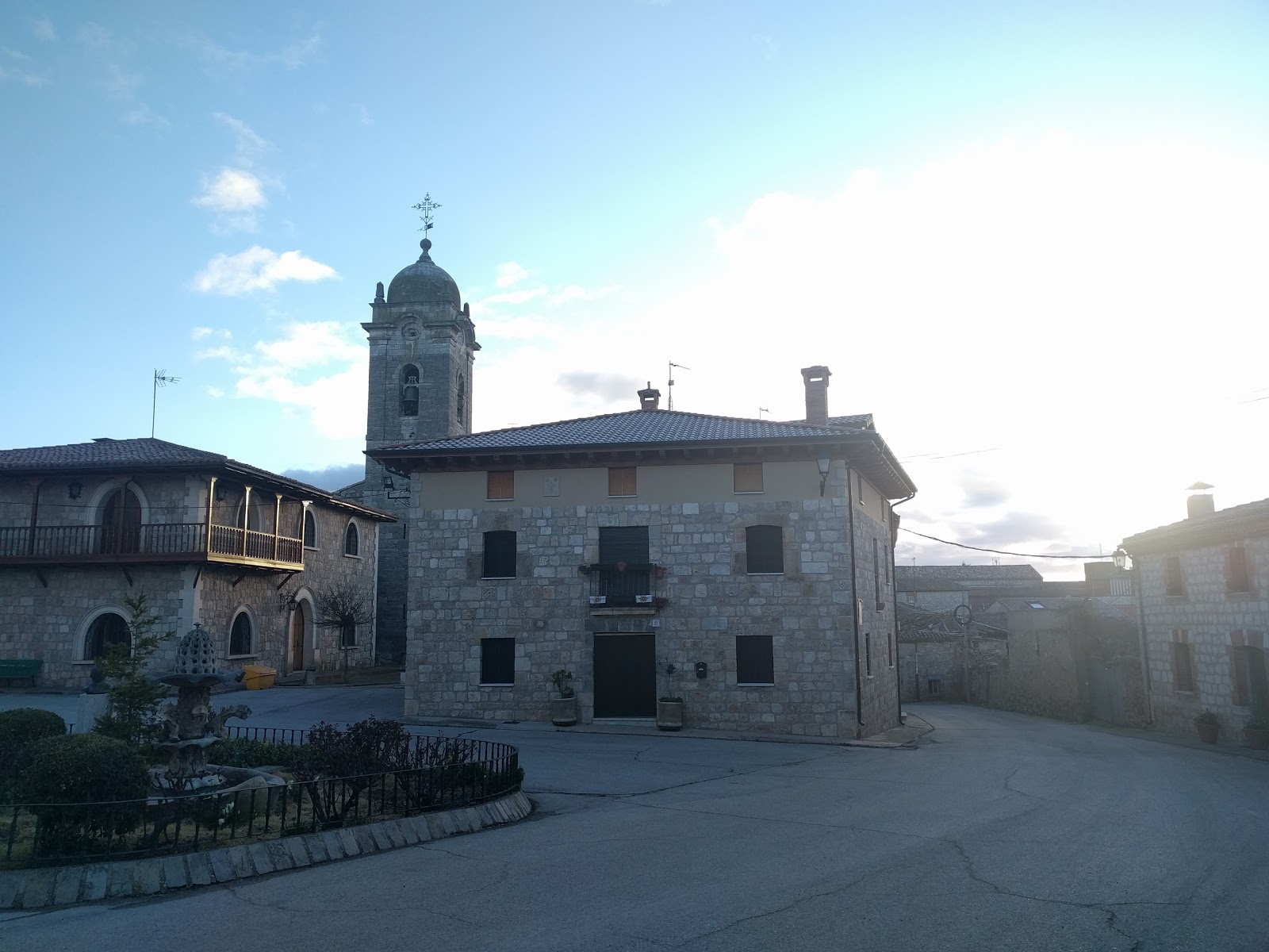 Albergue Santa Marina y Santiago photo 9, albergue accommodation in Rabé de las Calzadas on the Camino Frances