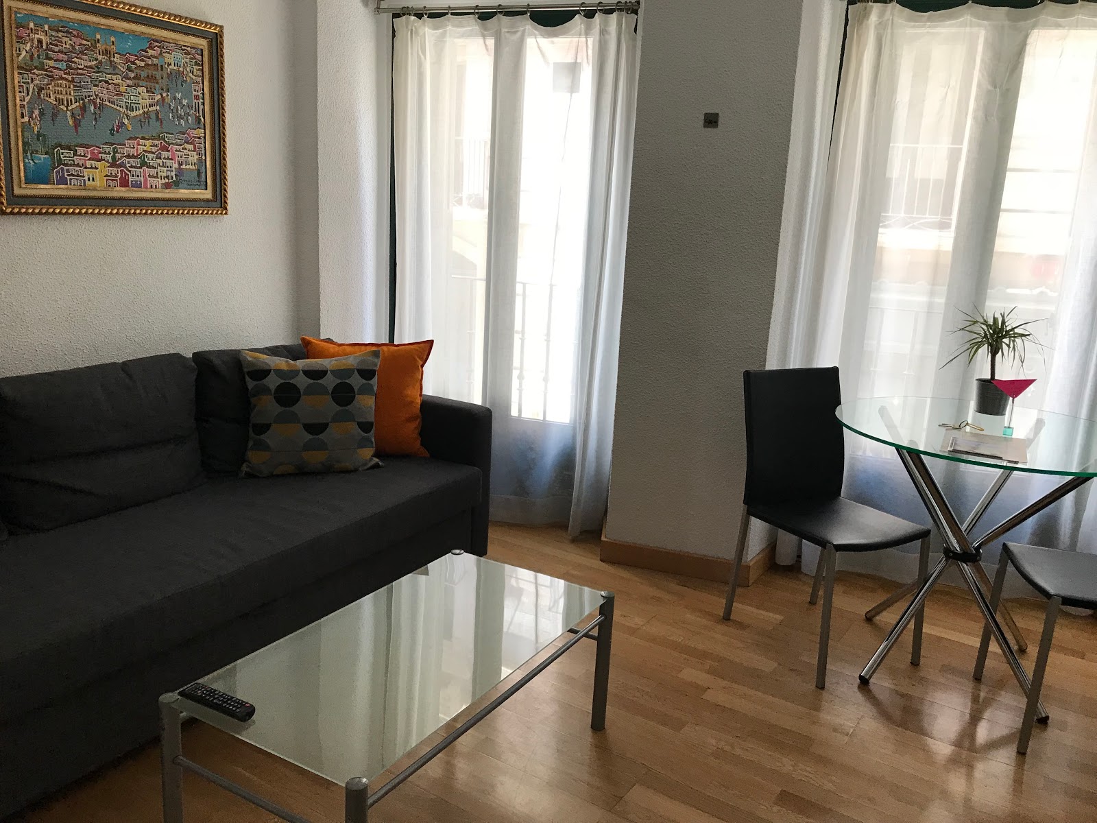 Apto. Ayla Ayuntamiento photo 3, apartment accommodation in Pamplona on the Camino Frances