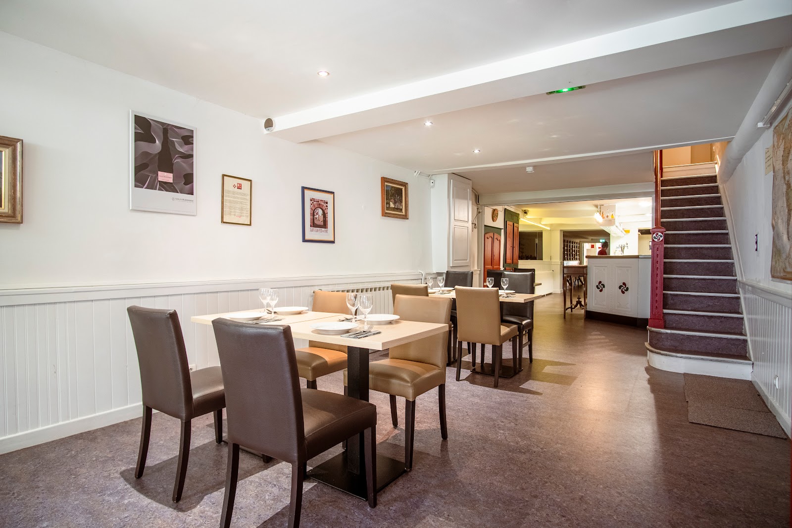 Restaurant Hotel Itzalpea photo 4, hotel accommodation in St Jean Pied de Port on the Camino Frances