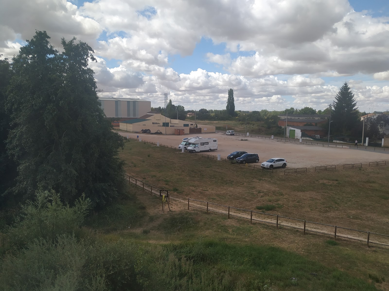 Área de Autocaravanas de Carrión de los Condes photo 7, unknown accommodation in Carrión de los Condes on the Camino Frances