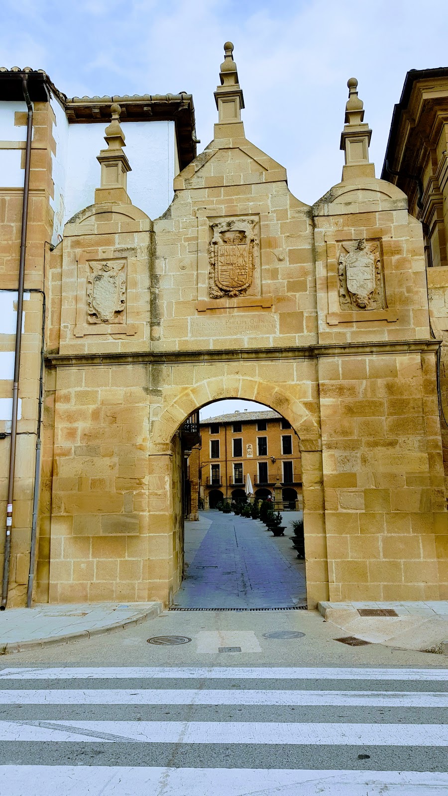 Monaco photo 6, hotel accommodation in Los Arcos on the Camino Frances