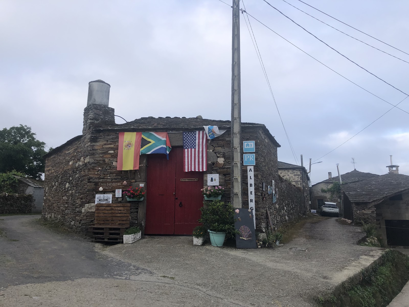 Casa Banderas photo 7, albergue accommodation in Vilachá on the Camino Frances