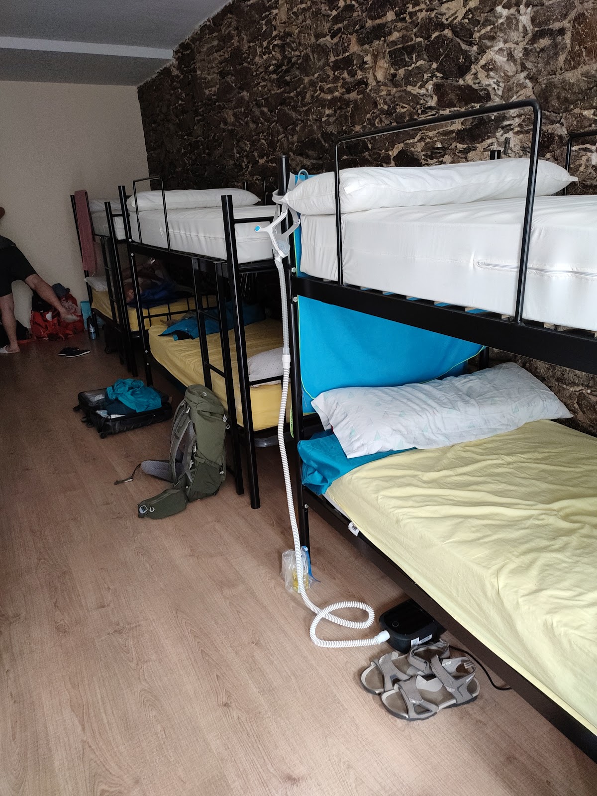 Albergue los Blasones photo 3, albergue accommodation in Sarria on the Camino Frances