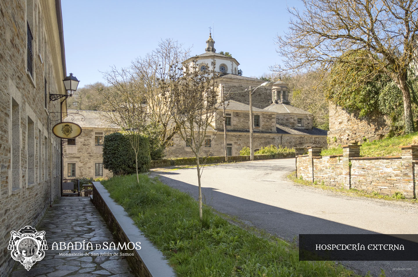 Hospedería Externa del Monasterio, albergue accommodation in Samos on the Camino Frances