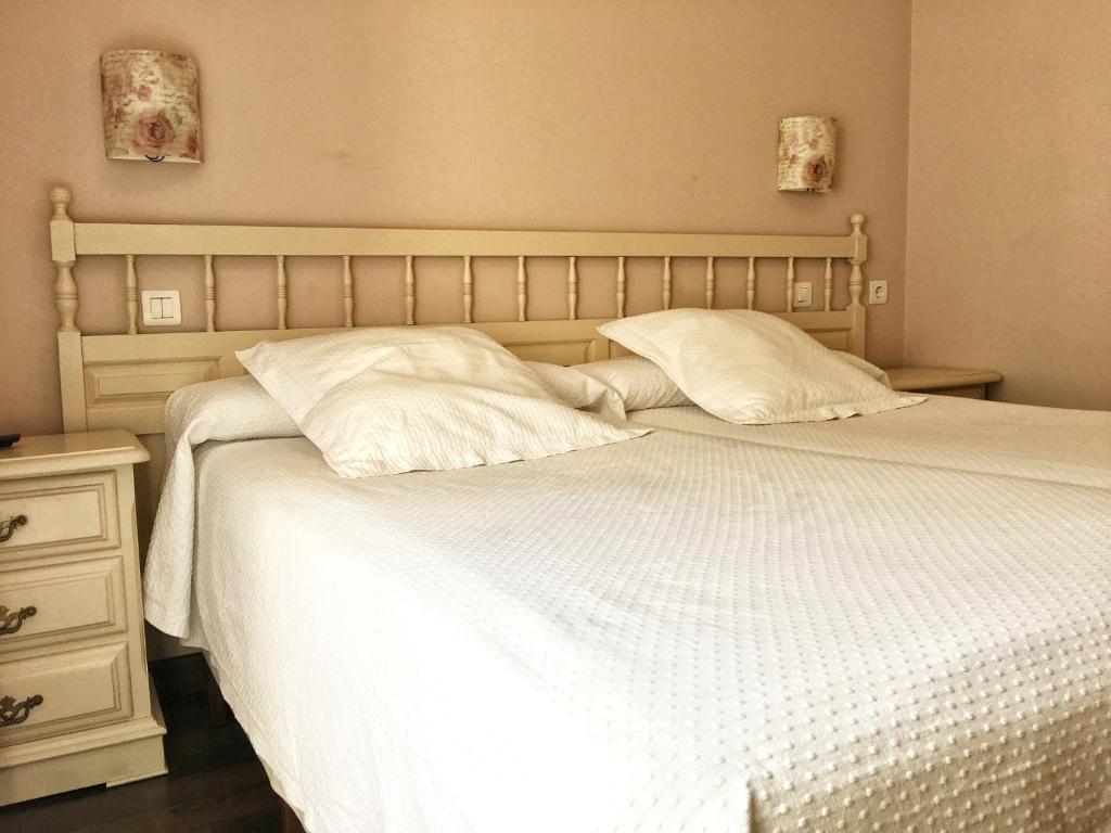 Hostal Restaurante Méndez "El Guardia" photo 19, guesthouse accommodation in Villafranca del Bierzo on the Camino Frances