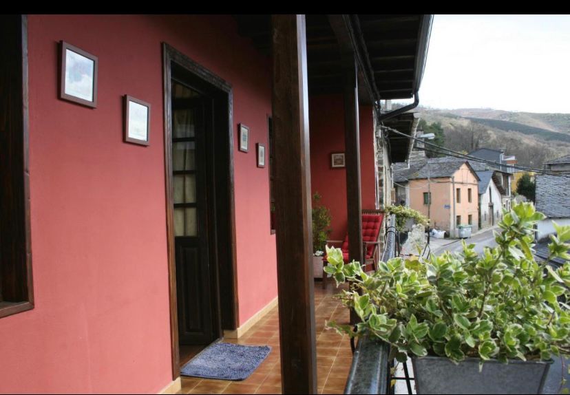 Camino y Leyenda photo 6, albergue accommodation in Trabadelo on the Camino Frances