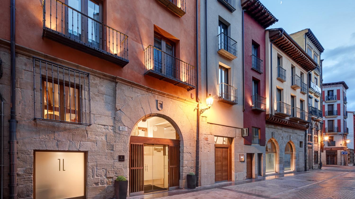 Sercotel Calle Mayor, hotel accommodation in Logroño on the Camino Frances