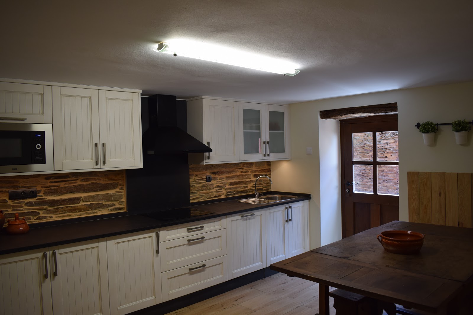 Casas de Outeiro photo 19, accommodation listing in Samos on the Camino Frances