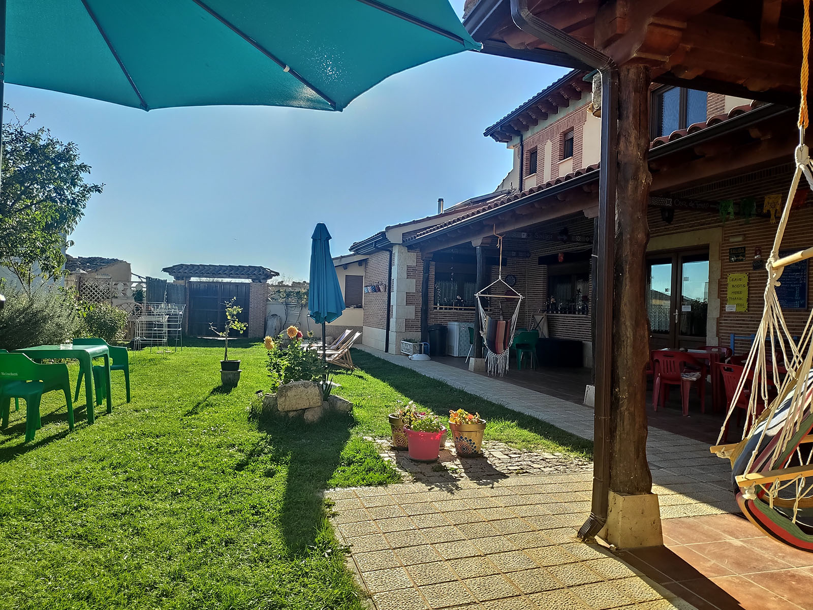 Juntos Hostel Bar Cafeteria photo 6, albergue accommodation in Boadilla del Camino on the Camino Frances