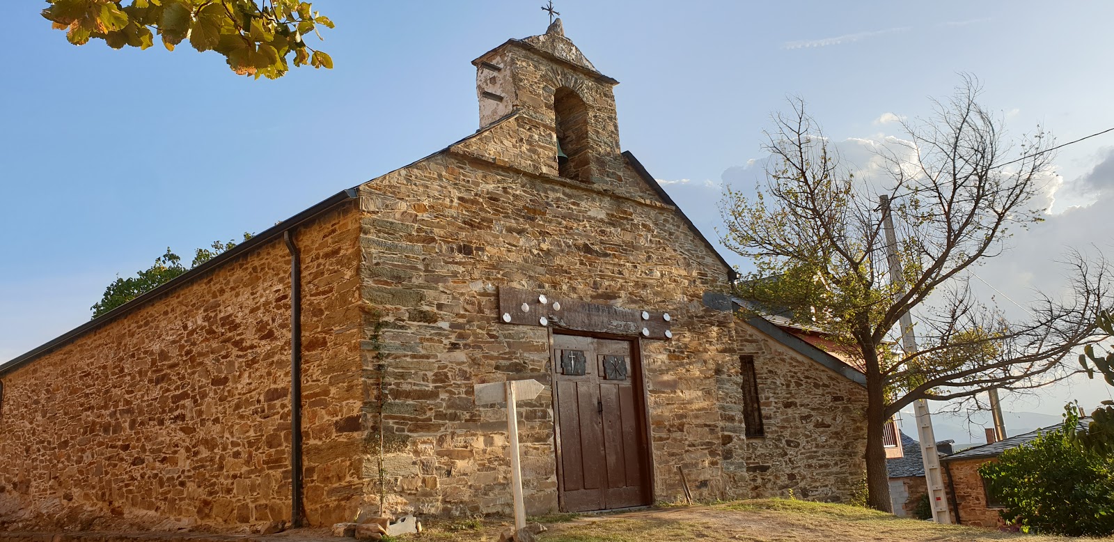 ALBERGUE DE PEREGRINOS MUNICIPAL photo 10, albergue accommodation in Riego de Ambrós on the Camino Frances