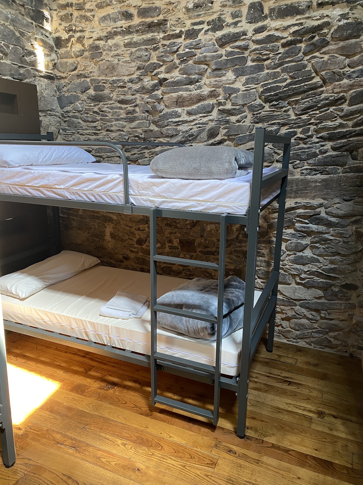 Albergue Atrio photo 14, hostel accommodation in Triacastela on the Camino Frances
