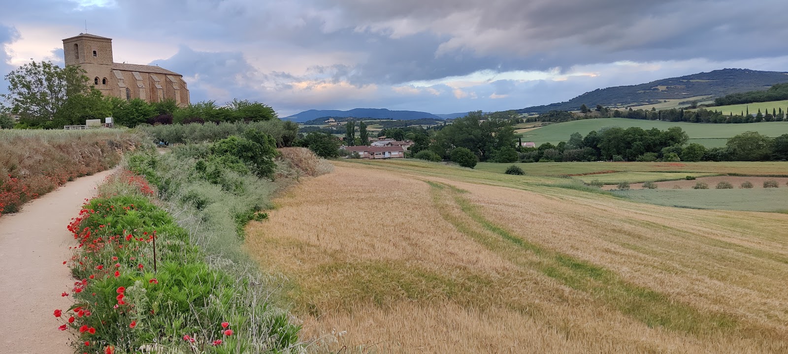 Casa Rural 643 km photo 3, pension accommodation in Villatuerta on the Camino Frances