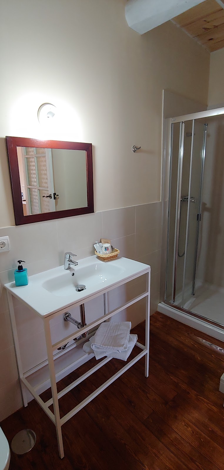 Hostal Camponaraya photo 3, pension accommodation in Camponaraya on the Camino Frances