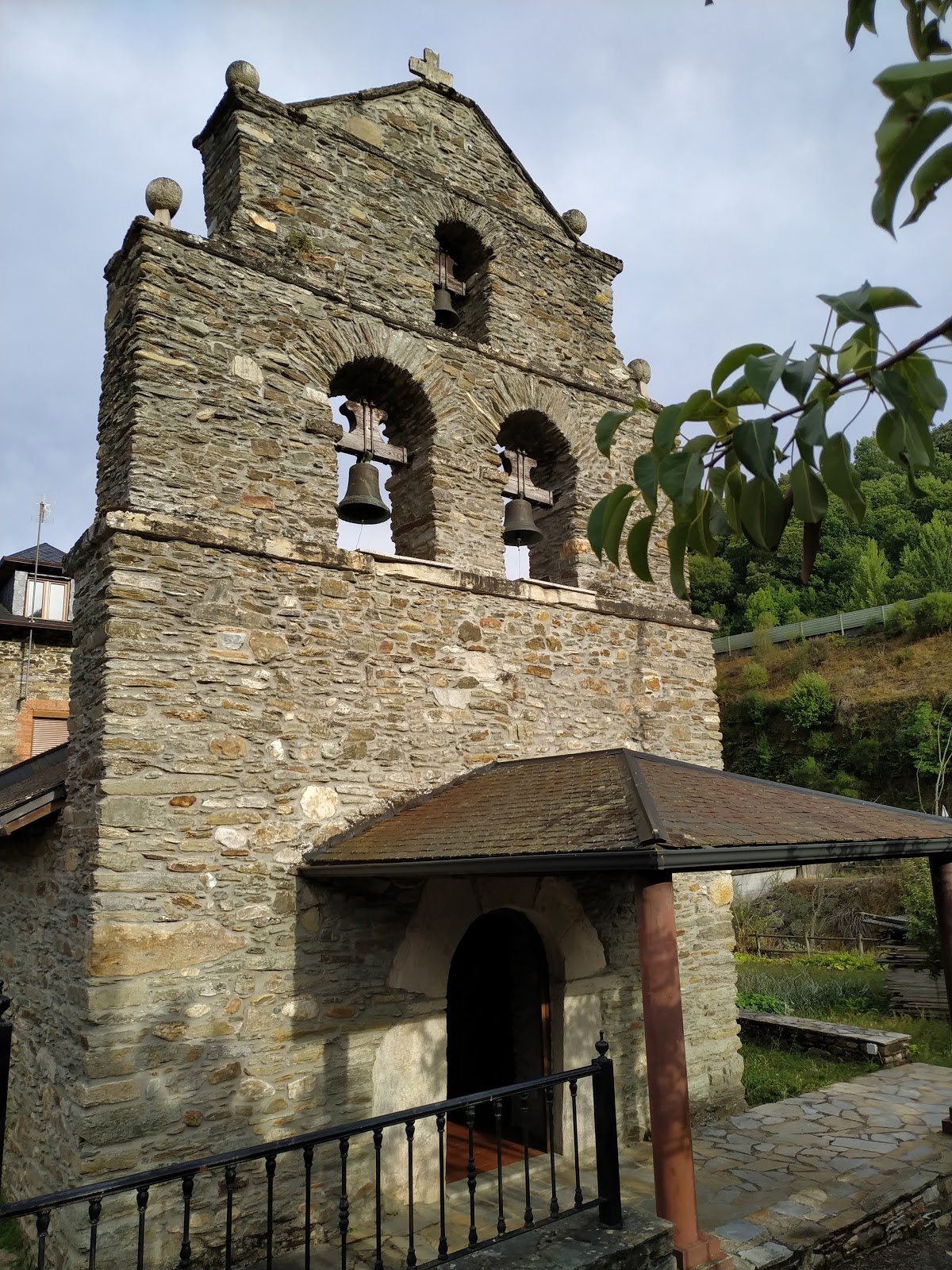 Bar-Restaurante Hostal El Peregrino photo 4, pension accommodation in La Portela de Valcarce on the Camino Frances