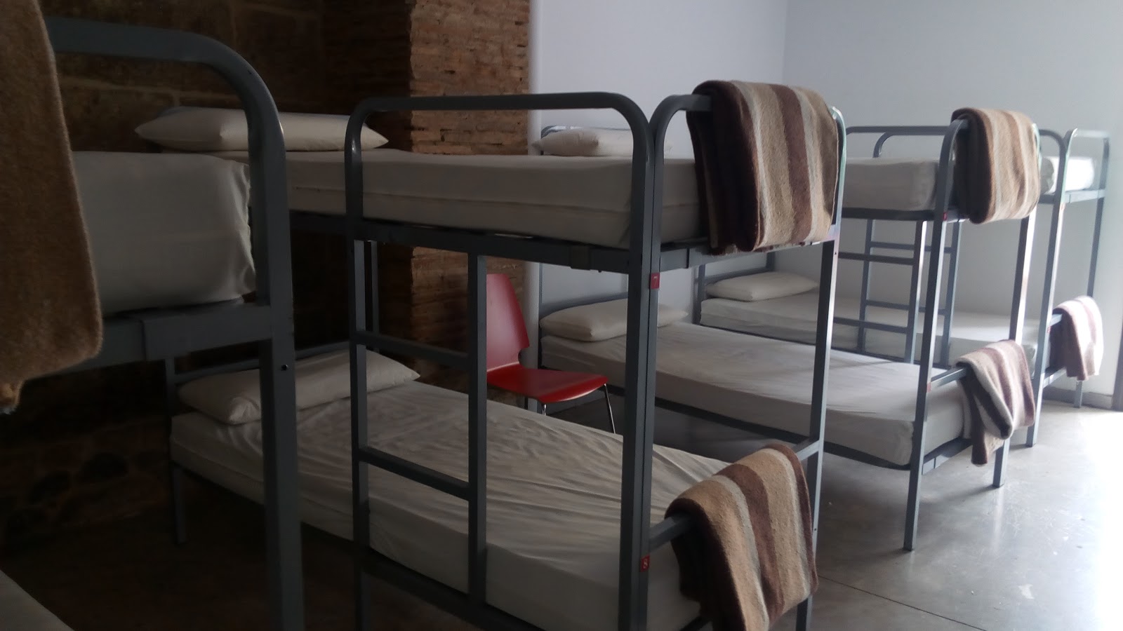 Albergue Santiago Apostol photo 12, hostel accommodation in Logroño on the Camino Frances