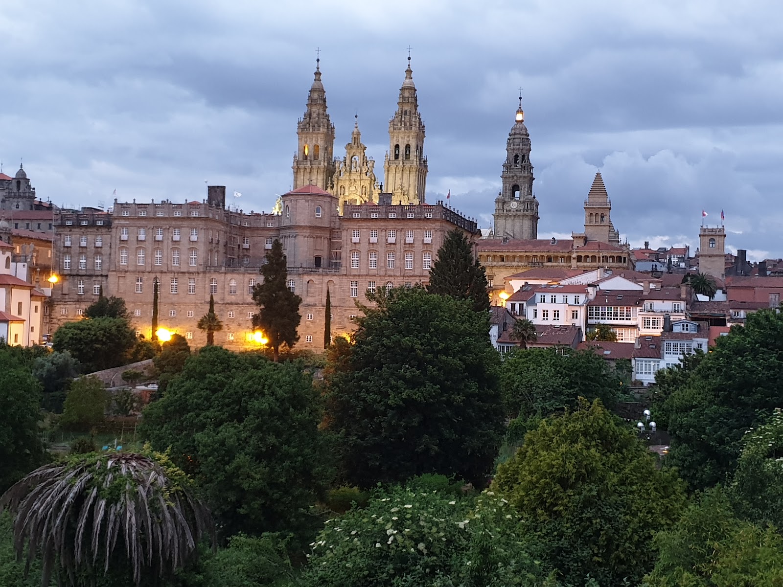 Hotel Pazos Alba, hotel accommodation in Santiago de Compostela on the Camino Frances