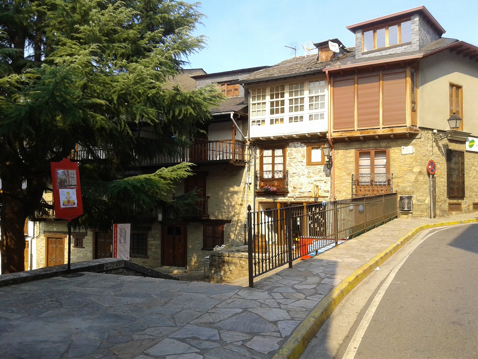 Hostal Ultreia & wineshop photo 7, pension accommodation in Villafranca del Bierzo on the Camino Frances