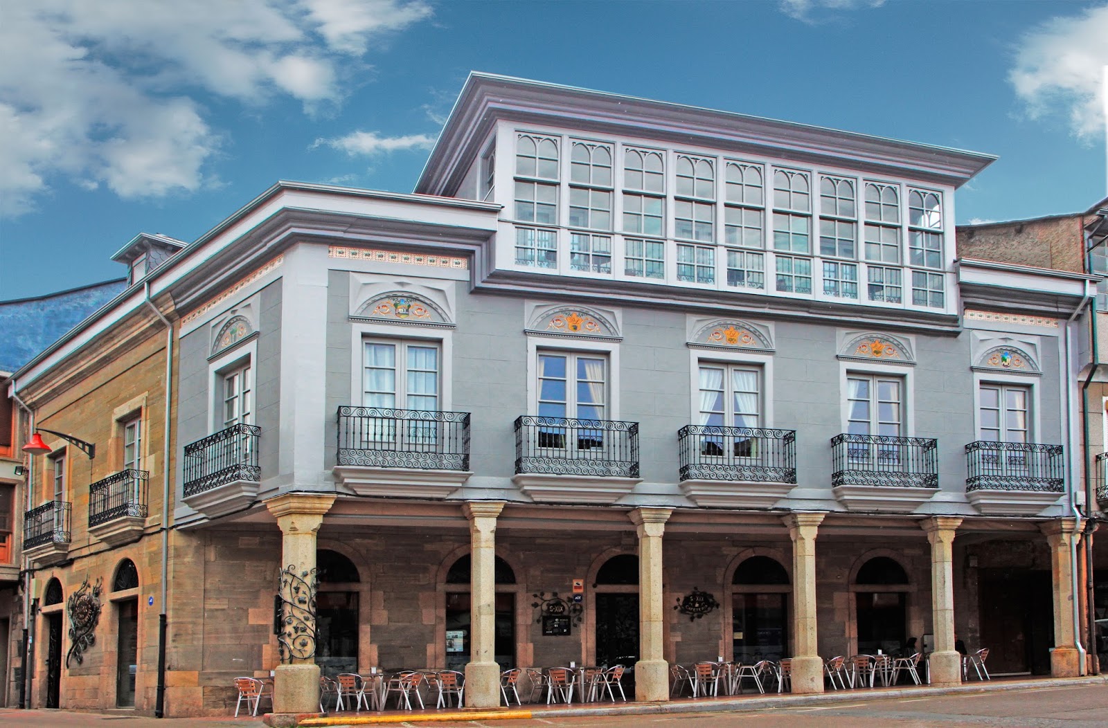 Hostal Restaurante Siglo XIX, pension accommodation in Cacabelos on the Camino Frances