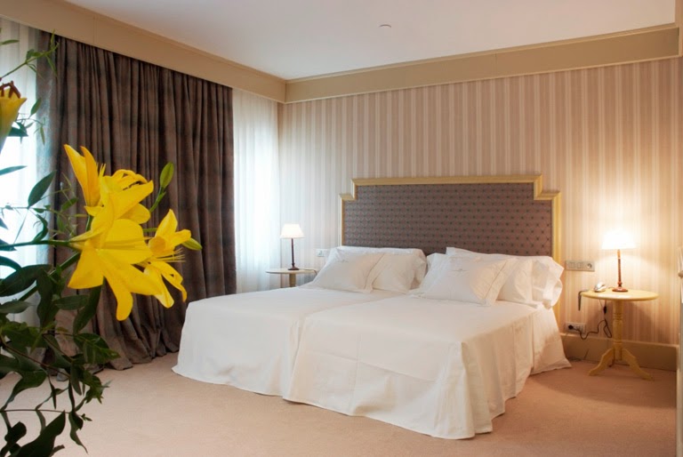 Hotel La Perla, hotel accommodation in Pamplona on the Camino Frances