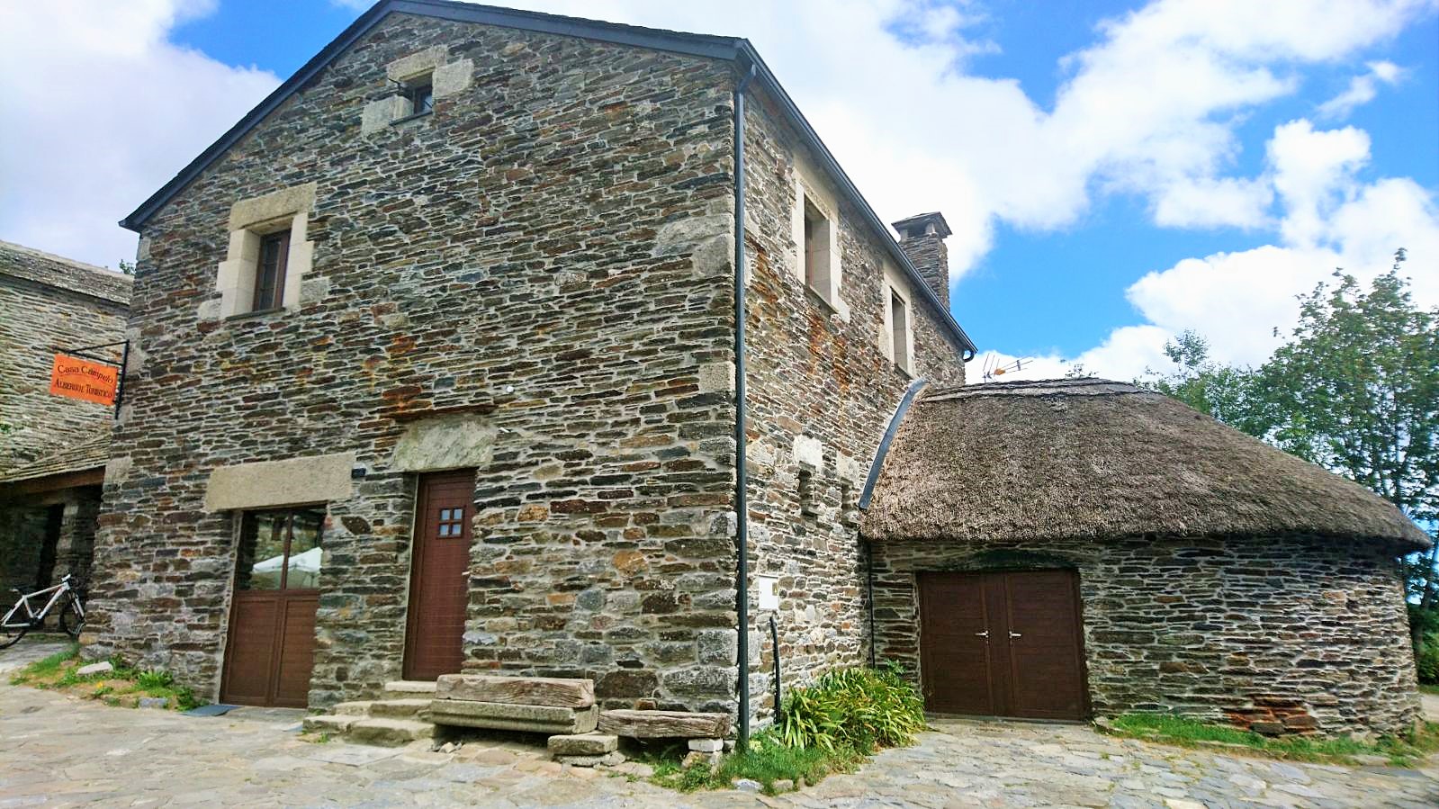 Albergue Casa Campelo, albergue accommodation in O Cebreiro on the Camino Frances