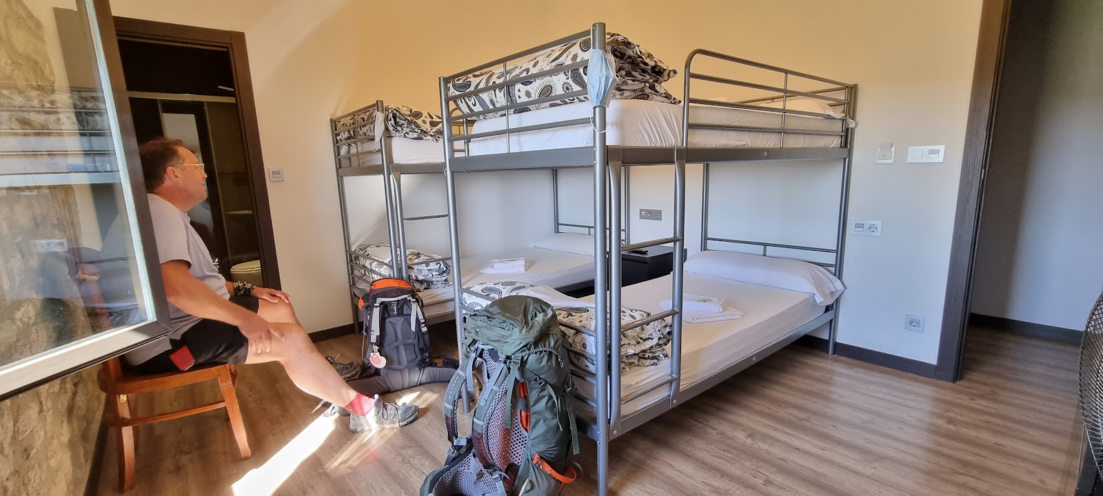 Factory Hostel photo 2, albergue accommodation in Tardajos on the Camino Frances