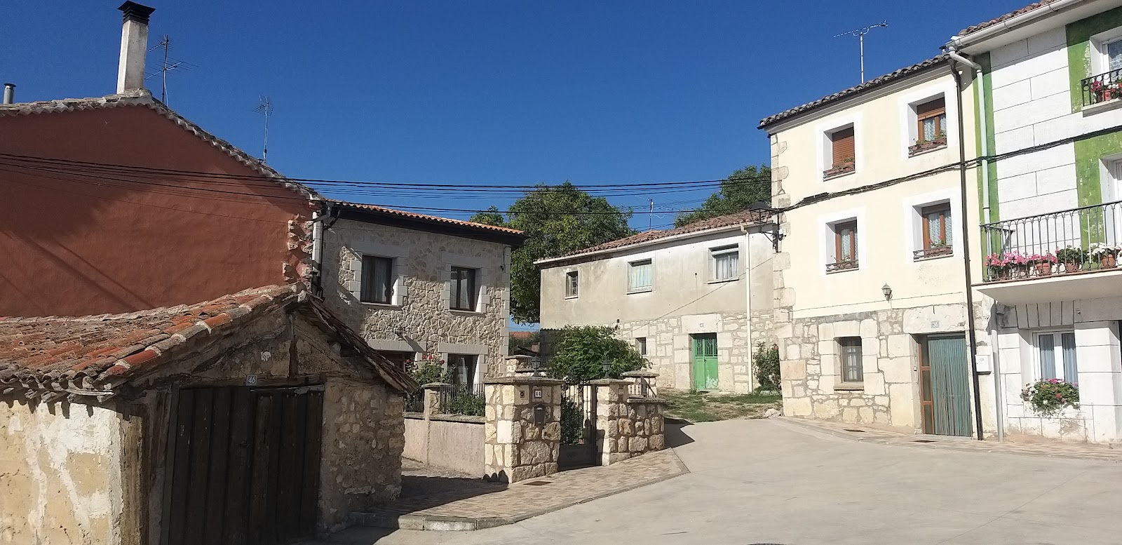 Bocatería San Miguel photo 10, unknown accommodation in Cardeñuela de Ríopico on the Camino Frances