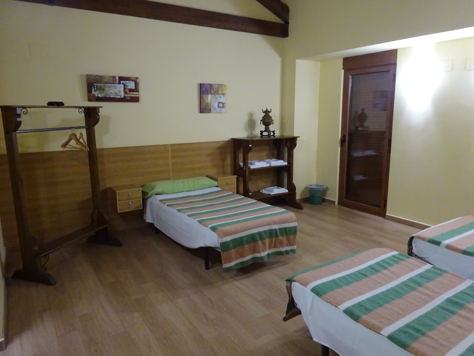 La Cantina de Teddy photo 2, albergue accommodation in Reliegos on the Camino Frances
