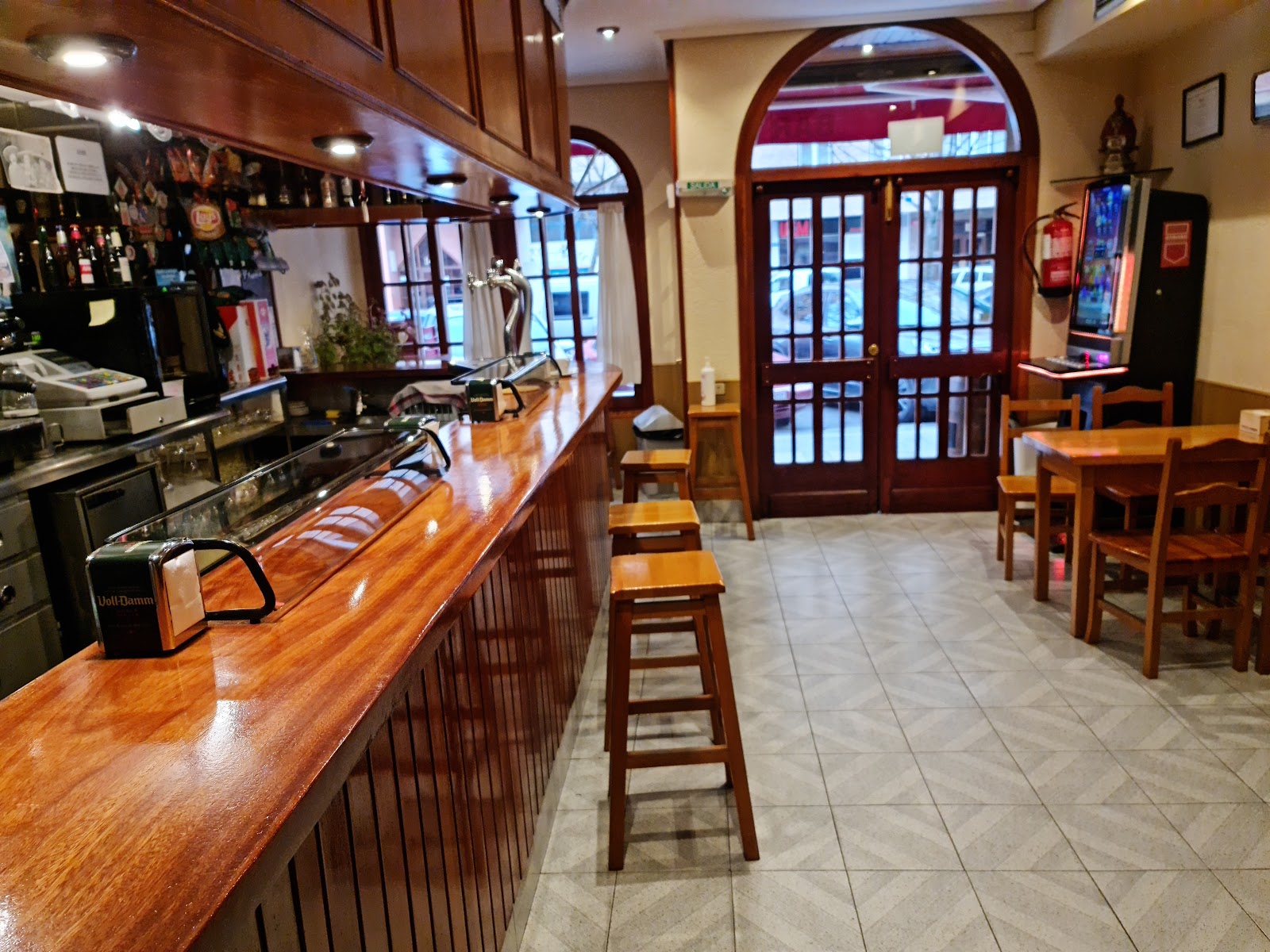 Hemingway photo 3, pension accommodation in Pamplona on the Camino Frances