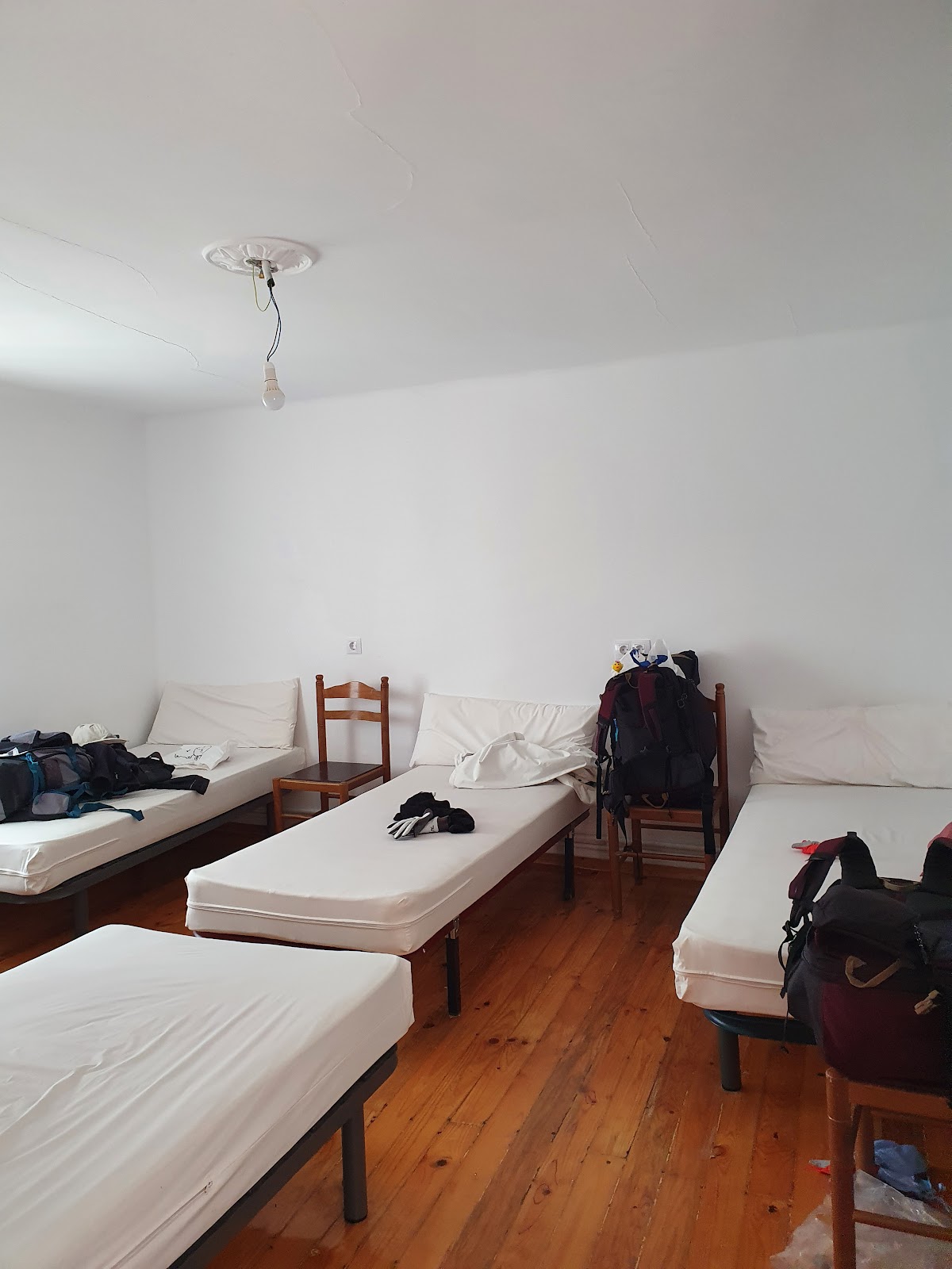 Hostel Jacques De Molay photo 2, albergue accommodation in Terradillos de los Templarios on the Camino Frances