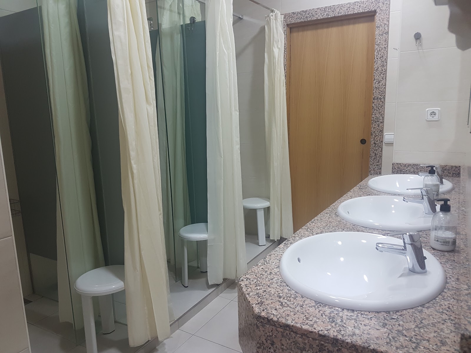 Albergue Albas photo 3, albergue accommodation in Logroño on the Camino Frances