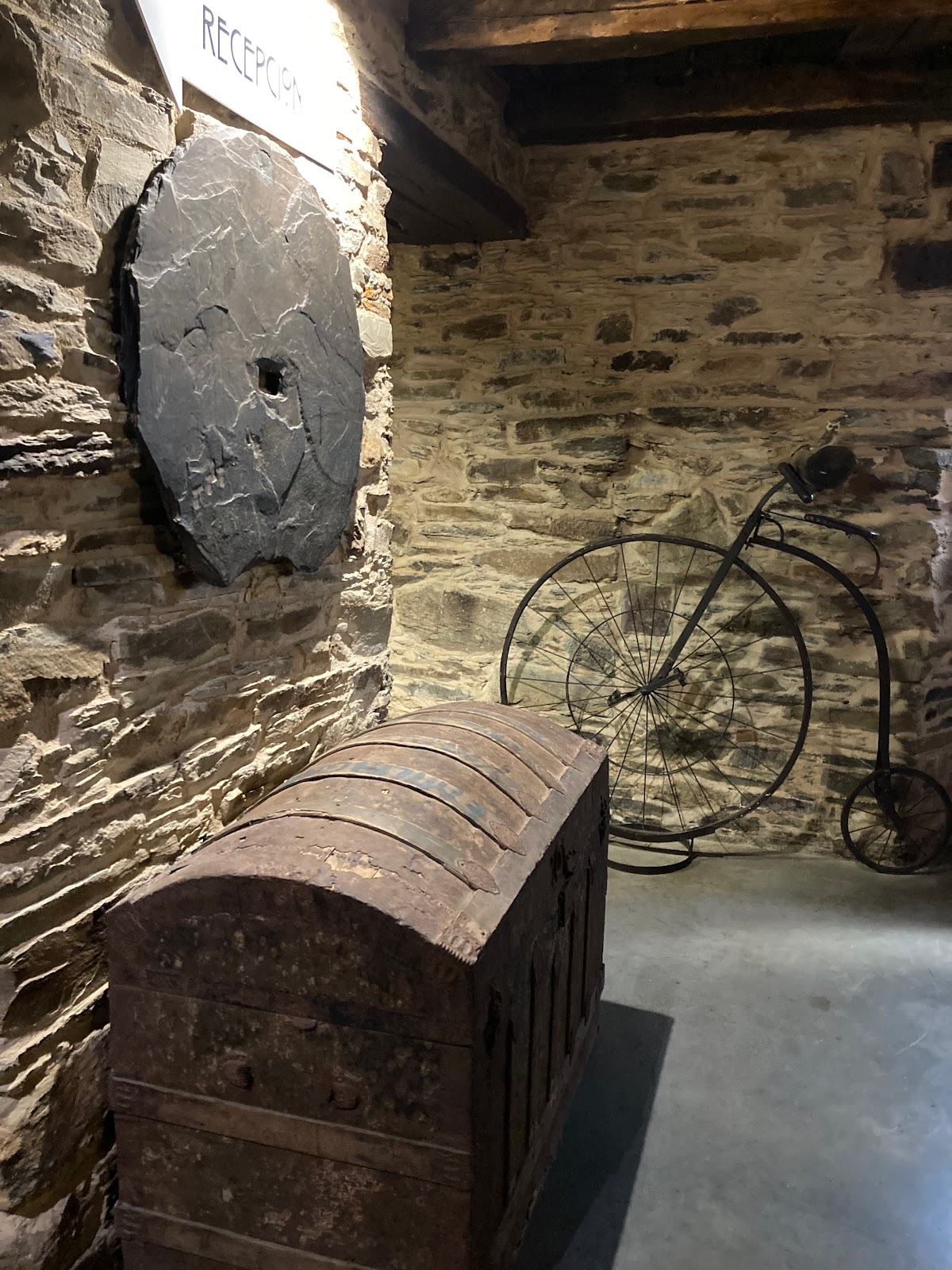 Albergue Atrio photo 18, hostel accommodation in Triacastela on the Camino Frances