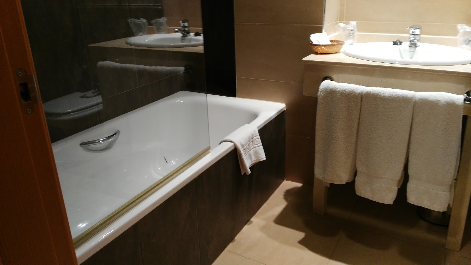 Hotel Alfageme photo 13, hotel accommodation in Trobajo del Camino on the Camino Frances