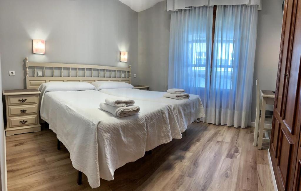 Hostal Restaurante Méndez "El Guardia" photo 12, guesthouse accommodation in Villafranca del Bierzo on the Camino Frances