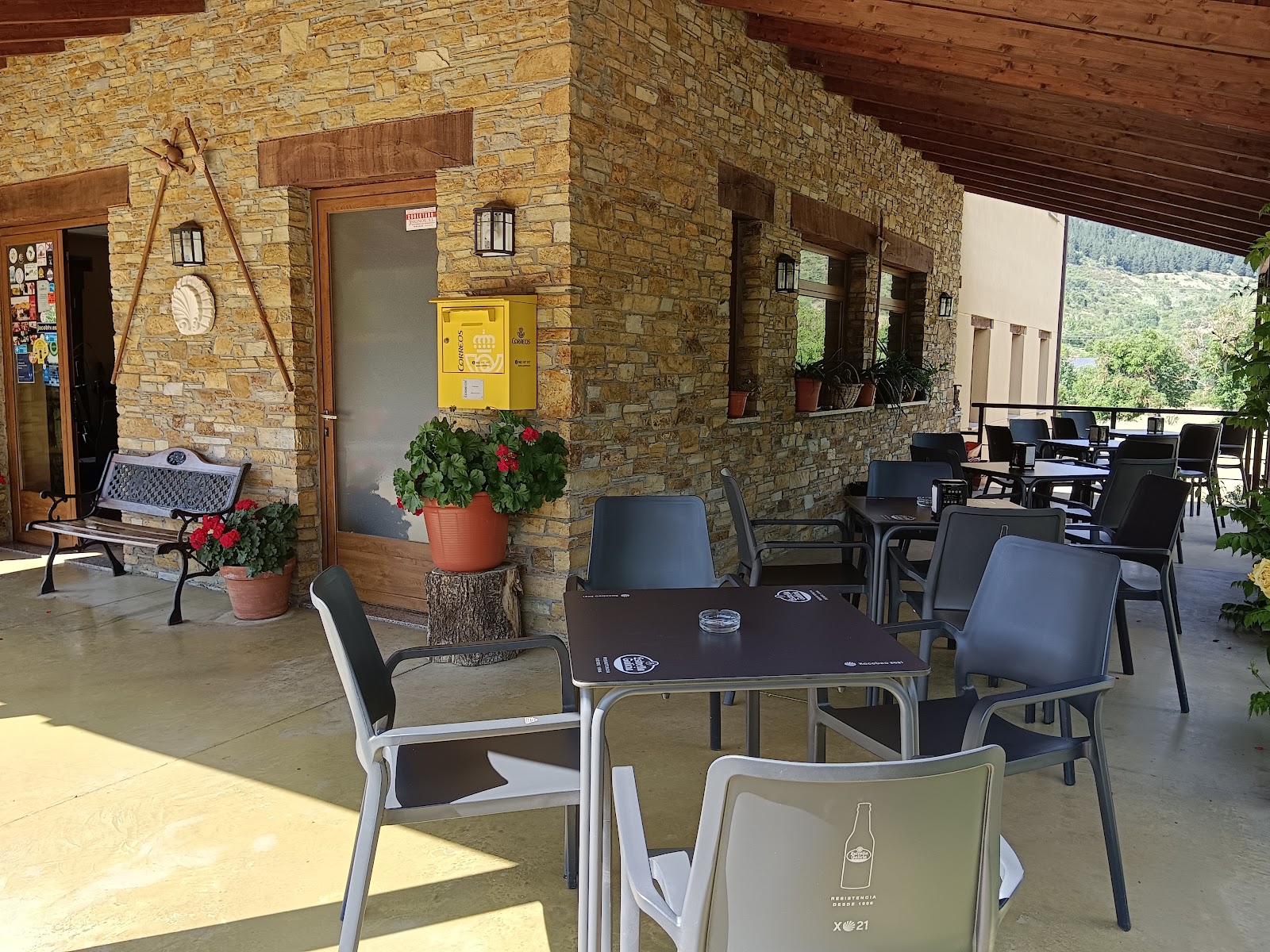 Albergue Santa Marina photo 8, albergue accommodation in Molinaseca on the Camino Frances