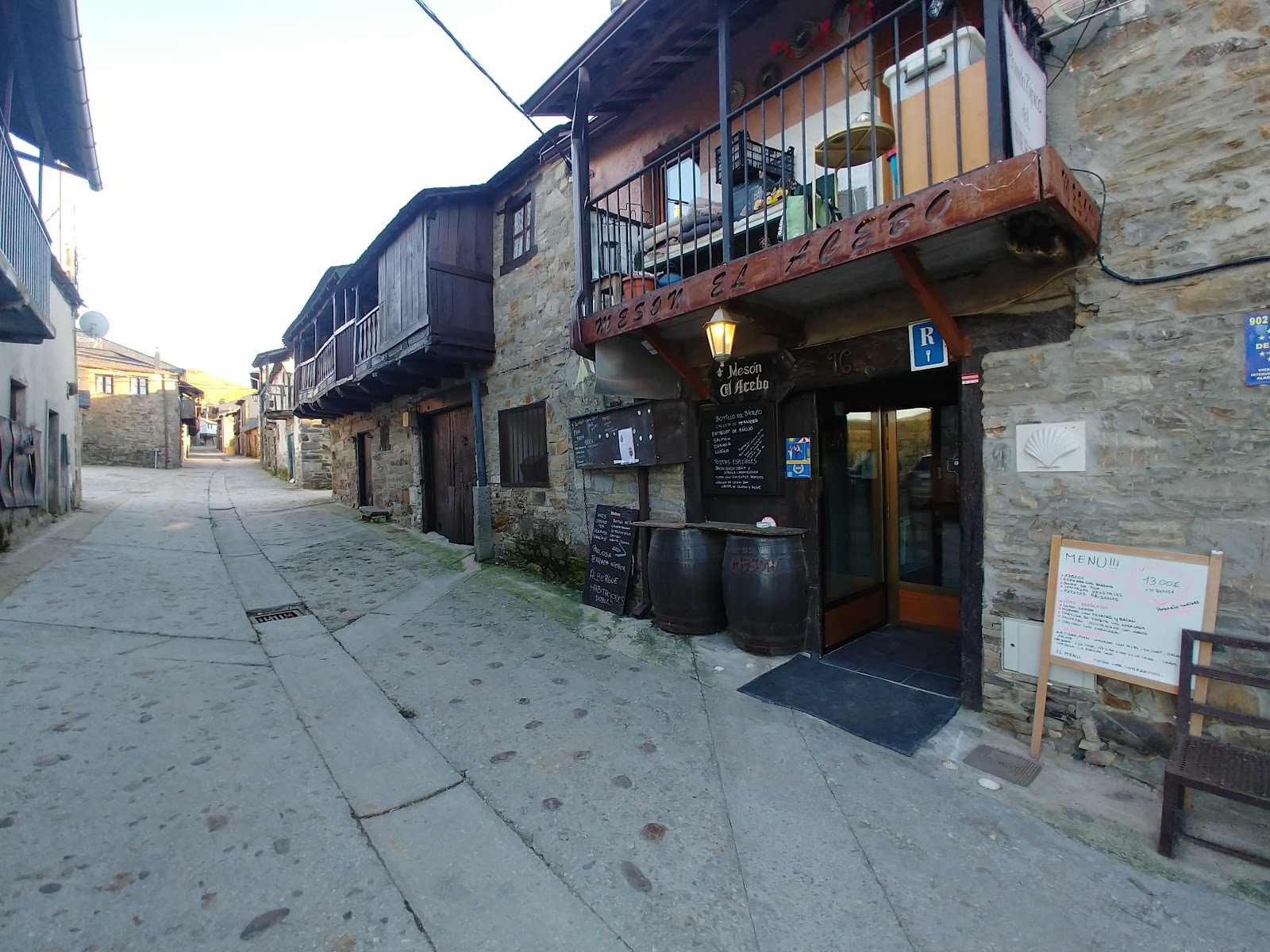 Meson El Acebo photo 17, hostel accommodation in El Acebo on the Camino Frances
