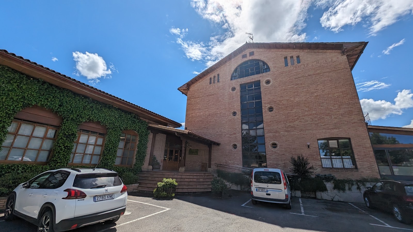 Jakue HOTEL photo 8, hotel accommodation in Puente La Reina / Gares on the Camino Frances